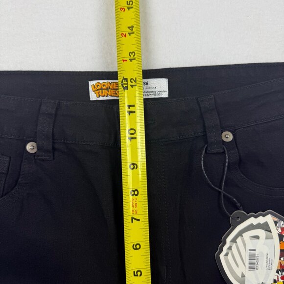 Looney Tunes Men's Stretch Black Jeans Cartoon's Graphic Bling Bunny Size 36 NWT - Picture 9 of 11